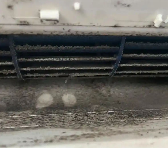 揭东空调吹的风有股烧焦味是怎么回事